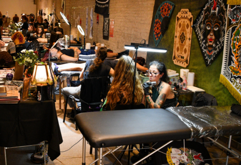 Ciclo de tatuadoras en el CEC